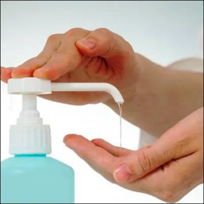 Quel objet hygi&eacute;nique &agrave; usage unique a &eacute;t&eacute; commercialis&eacute; pour la premi&egrave;re fois en 1989 au Japon ?