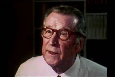 Qui est ce romancier, auteur du roman ''La Vérité sur Bébé Donge'' ?