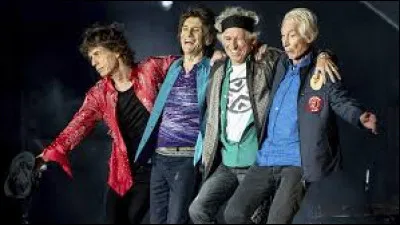 Lequel de ces hommes était le batteur du groupe ?