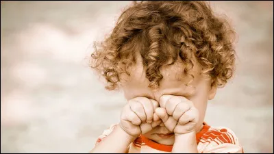 Complétez les paroles de "Petit Franck" de François Feldman : "Faut pas pleurer / t'es le plus fort / il faut serrer les poings très fort / elle est partie..."  ?