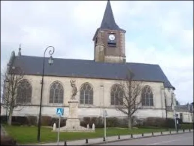 Vous avez sur cette image l'église Saint-Germain d'Isneauville. Ville normande, dans la métropole Rouennaise, elle se situe dans le département ...
