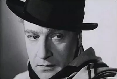 Qui est ce dramaturge, acteur, metteur en scène, auteur de la citation ''Ma mémoire est fantasque - et parfois il m'arrive de parler très fort à l'oreille d'un myope'' ?