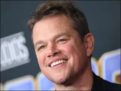 Qui est cet acteur qui joue le rôle principal du film ''La Mémoire dans la peau'' ?