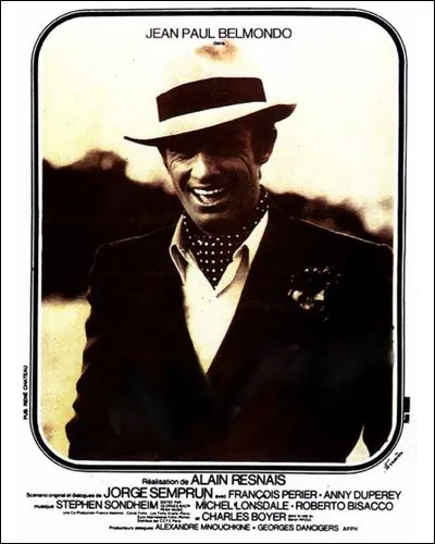 Alain Resnais dirige un Belmondo dans ce film retraçant les derniers mois de la carrière délinquante d'un escroc de haut-vol évoluant dans les milieux Politiques de la III eme république...