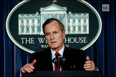 Le dernier à n'avoir effectué qu'un seul mandat était George H. W. Bush. En quelle année a-t-il été battu lorsqu'il s'est présenté pour un second mandat ?