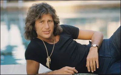 Quelle était la nationalité du chanteur Mike Brant ?