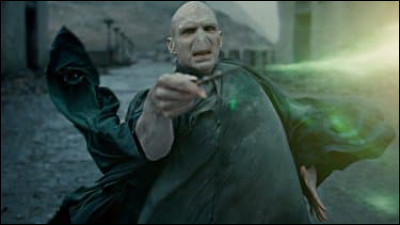Les parents du célèbre Harry Potter sont assassinés par Lord Voldemort, le plus grand mage noir de tous les temps. 
Quand la peine de mort a-t-elle été abolie, en France ?