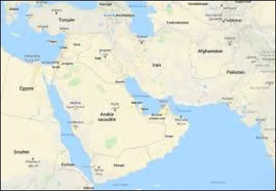 Laquelle de ces mers borde les côtes du Pakistan ?