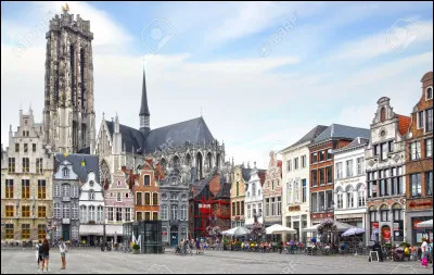Ville belge néerlandophone de 86 000 habitants, située dans la plaine de Flandre, entre Bruxelles et Anvers :