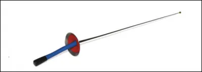 Au fleuret on doit toucher avec........