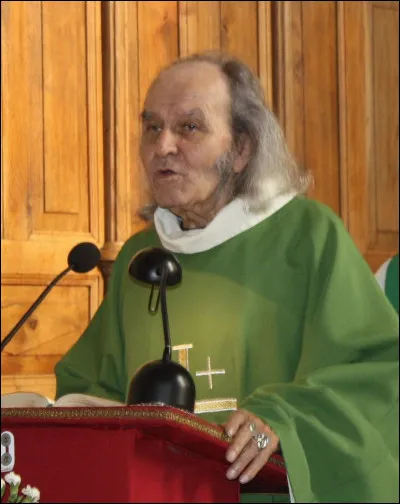 C comme curé. Quel est le rôle de cet ecclésiastique chez les catholiques ?