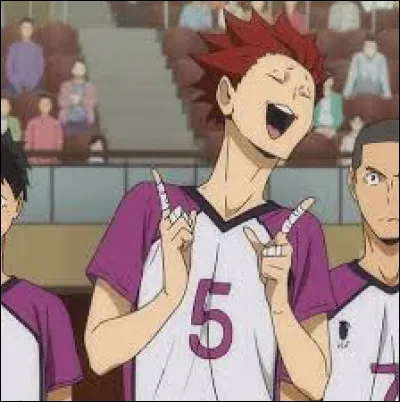 Comment commence la chanson que fredonne Tendou ?