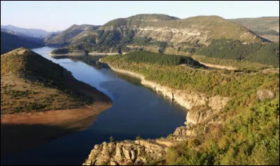 Dans sa Bulgarie natale, qu'est-ce que la Maritza que nous chante Sylvie Vartan ?