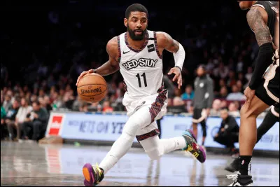 &Agrave; quel poste &eacute;volue-t-il en NBA ?