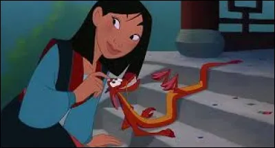 Dans le film Disney "Mulan", quel est le nom de famille de Mulan ?
