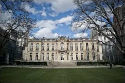 De qui l'hôtel de Matignon est-il la résidence officielle ?