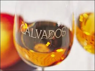 Quel fruit rentre dans la composition du Calvados ?