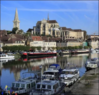 Quel est le département d'Auxerre ?