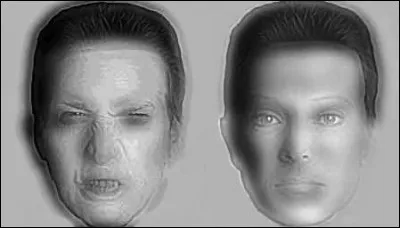 De près, tu vois à droite :