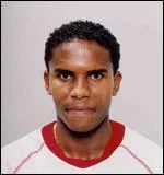 Pour quel club français a joué le défenseur brésilo-tunisien José Ribeiro Clayton ?