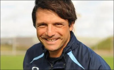 Quel a été le premier club entrainé par Laurent Fournier ?