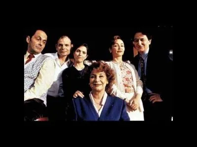 Ce film drlissime nous montre les intrigues, les tensions, qui peuvent lier les membres d'une famille Lamda rassembls ici dans le bistrot de Jean-Pierre Bacri.