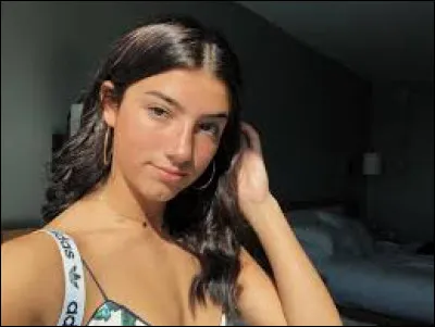 Quel est le prénom de sa grande soeur ?