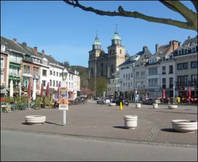 Ville belge de 12 000 habitants, située dans l'est de la Wallonie :