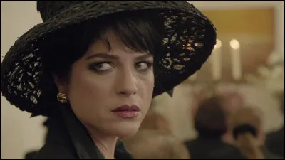Quel est le personnage joué par Selma Blair ?