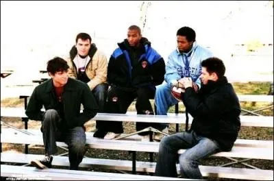 Pourquoi sont ils tous runis ?