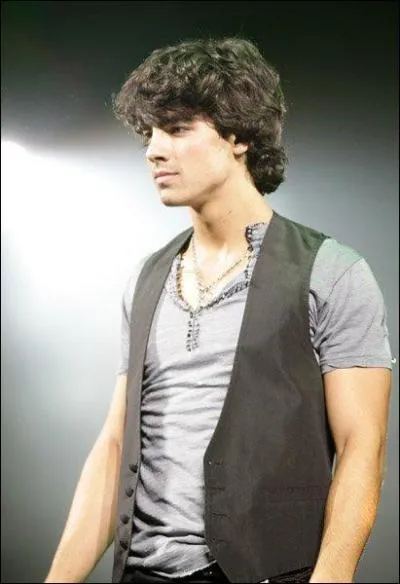 Pourquoi ont-ils choisi Joe pour le rle de Shane Gray ?