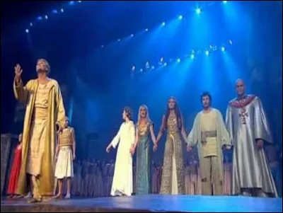 De quelle comédie musicale la chanson'' L'envie d'aimer'' est-elle extraite ?