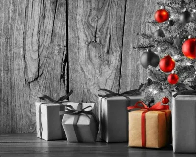 Jimmy, soucieux que j'efface les marques du temps, m'a offert des crèmes de beauté luxueuses...