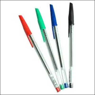 Les stylos à bille est une invention de :