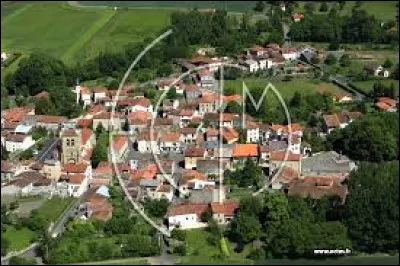 Nous terminons notre balade en Auvergne-Rhône-Alpes, à Saint-Julien-de-Coppel. Commune de l'aire urbaine Clermontoise, elle se situe dans le département ...