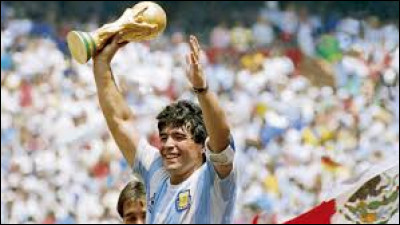 De quelle nationalité était Diego Maradona ?