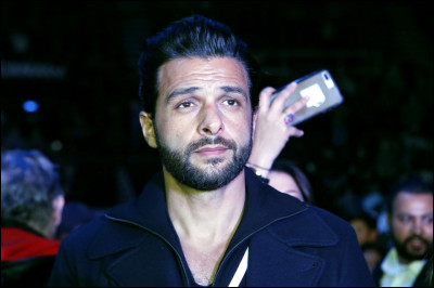 Quel est le pseudonyme du chanteur Maxim Nucci ?