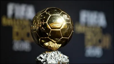 Qui a été sacrée "Ballon d'or féminin" en 2019 ?
