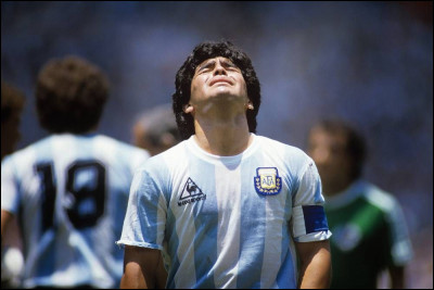 Mar comme Maradona : sa mort a endeuillé l'Argentine et le monde du foot, le 25 novembre 2020. Qui est la dernière personne à l'avoir vu vivant ?