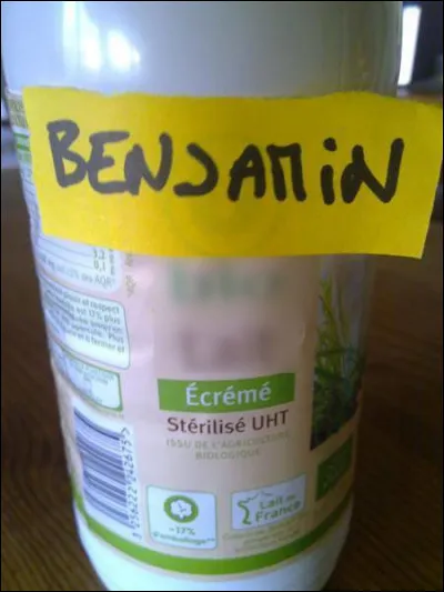 Toujours un rapport avec la chanson, mais là, c'est trop facile ! On ne va pas non plus vous donner le biberon, non plus ?