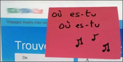 De plus en plus fort : retrouvez la marque et le nom de la chanteuse !
