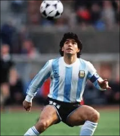 Quel était le surnom de Diego Maradona ?