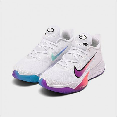 Quelle est cette paire de chaussures Nike Air ?