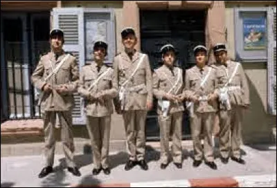 Qui a réalisé le film "Le Gendarme de Saint-Tropez" ?