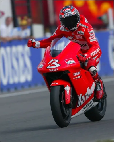 Quand Max Biaggi a-t-il remporté sa première victoire ?