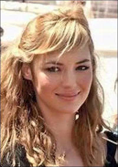 Qui est cette Louise, mannequin, actrice et animatrice de télévision française ?