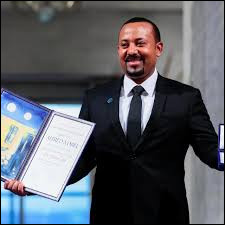 Pour ses efforts afin d'instaurer la paix entre l'Éthiopie et l'Érythrée, _____ a obtenu le prix Nobel de paix en 2019.