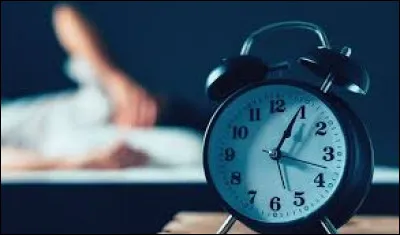 À quelle chanteuse doit-on le tube "Insomnie" en 1999 ?