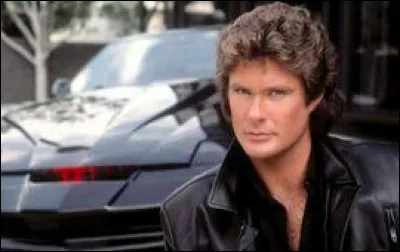 On sait que David Hasselhoff n'a pas toujours porté un maillot de bain rouge. Il était aussi le pilote de "KITT" dans K-2000. Mais que voulait dire "KITT" ?
