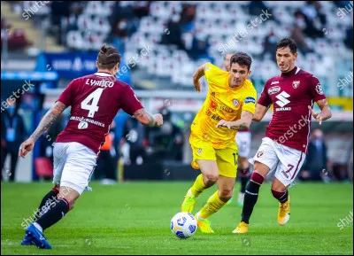 Cagliari Calcio, équipe italienne, a eu beaucoup d'entraîneurs. Aujourd'hui Walter Zenga est l'entraîneur du club. Combien l'équipe a-t-elle eu d'entraîneurs depuis sa création en 1920, en le comptant ?